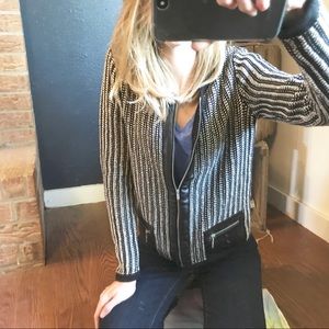 Zip-up knit cardigan